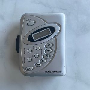 Audio Solutions AM/FM Walkman portable cassette player tested